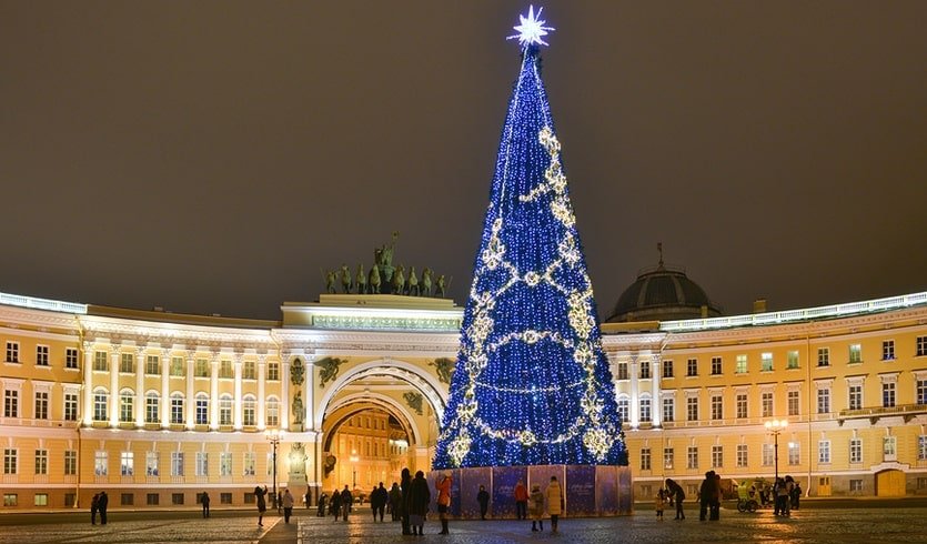 Дворцовая площадь – сборные туры в Санкт-Петербург от 12640 рублей Дворцовая площадь – сборные туры в Санкт-Петербург от 12640 рублей
