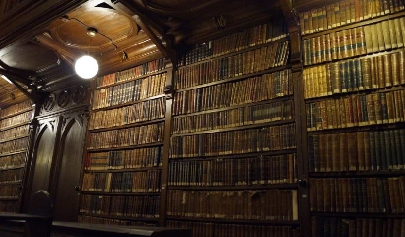 Библиотека Бестужевских курсов (для групп) – Экскурсии в музеи и общественные учреждения от 525 рублей