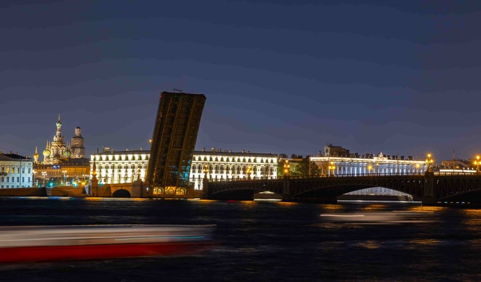 Троицкий мост – туроператор «Прогулки»