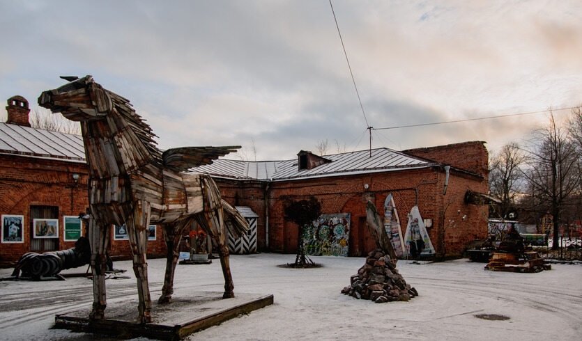 Кронштадт: когда военные моряки уходят — Автобусные загородные