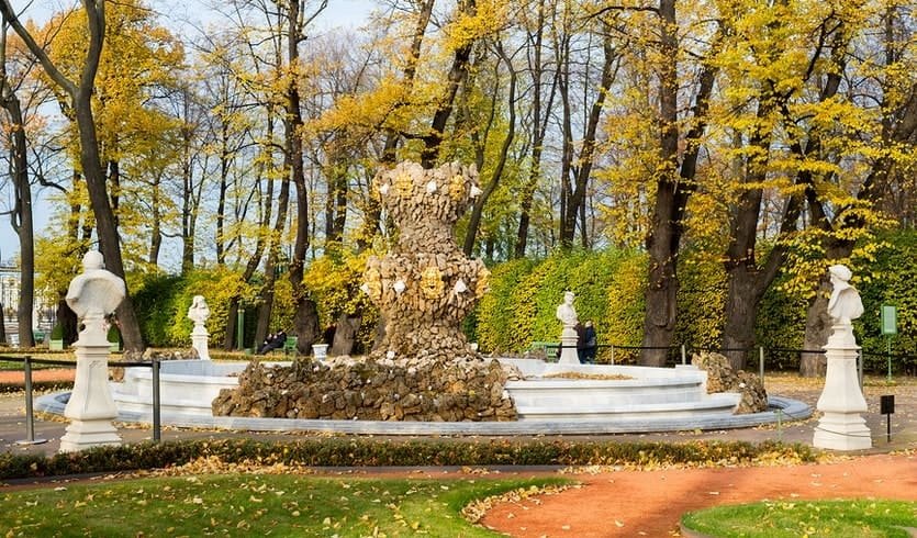 Летний сад – сборные экскурсии для школьников в Санкт-Петербурге от 850 рублей