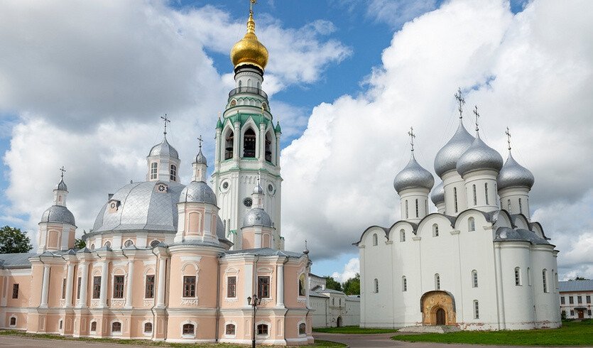 Вологда Софийский собор Весна