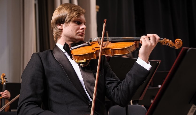 Исполнитель – дворцы и особняки от 3500 рублей Исполнитель – дворцы и особняки от 3500 рублей