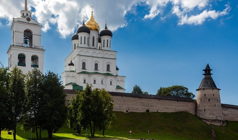 Главный собор Псковского Кремля Свято Троицкий