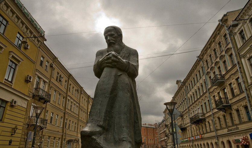 Памятник Ф.М.Достоевскому. Санкт-Петербург – сборные экскурсии для школьников в Санкт-Петербурге Памятник Ф.М.Достоевскому. Санкт-Петербург – сборные экскурсии для школьников в Санкт-Петербурге