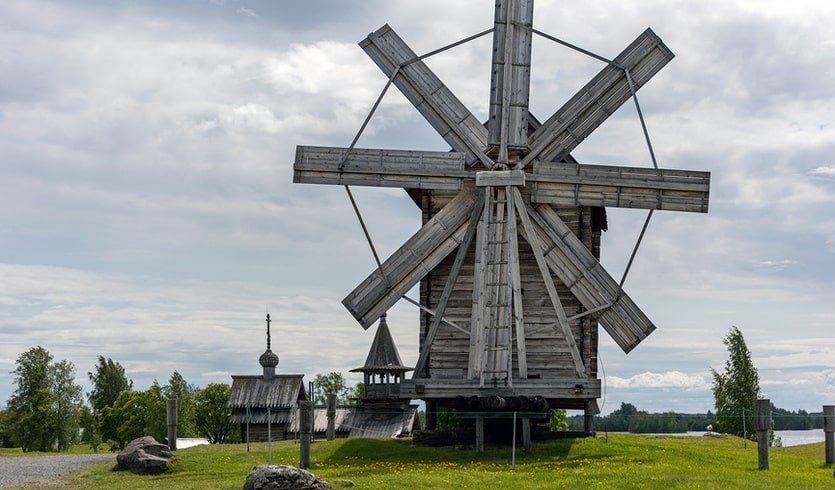 Ветряная мельница на острове Кижи – туры в Карелию от 28950 рублей Ветряная мельница на острове Кижи – туры в Карелию от 28950 рублей