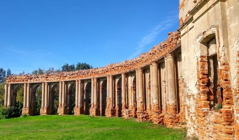 Коллонада дворца – Туры и круизы из Петербурга от 12100 рублей