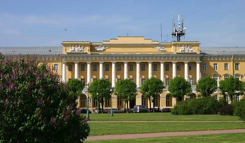 Дома и судьбы поэтов Серебряного века (вокруг Невского проспекта) (для заказных групп) – пешеходные экскурсии для заказных групп от 290 рублей