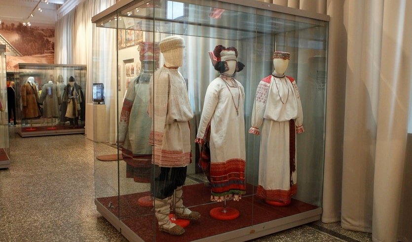 Экспонаты Этнографического музея – новогодние программы для школьных групп от 550 рублей