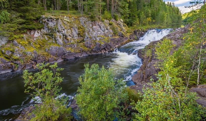 Водопад Кивач – сборные туры в Санкт-Петербург от 34680 рублей Водопад Кивач – сборные туры в Санкт-Петербург от 34680 рублей