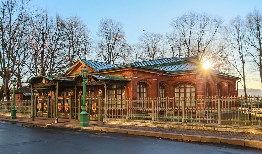 Домик Петра Первого на Петровской набережной (для групп) — Интерьерные