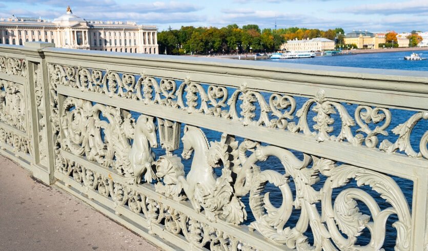 Академия трех знатнейших художеств: живописи, скульптуры и архитектуры (для групп) — Интерьерные