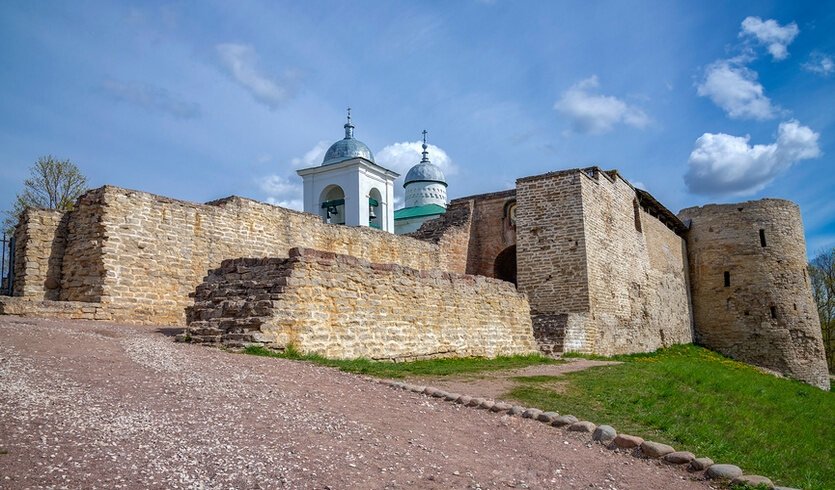 Экскурсия остров псков. 4. Изборская крепость.