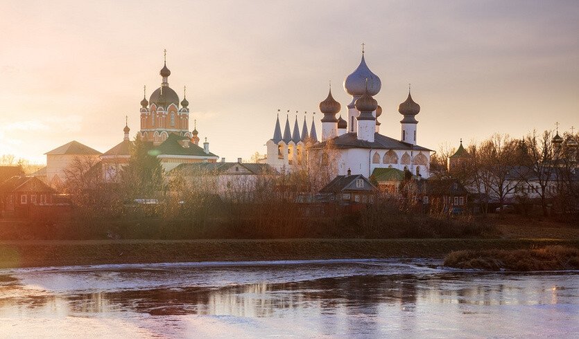 Тихвин (с посещением дома-музея Н. А. Римского-Корсакова) — Автобусные загородные