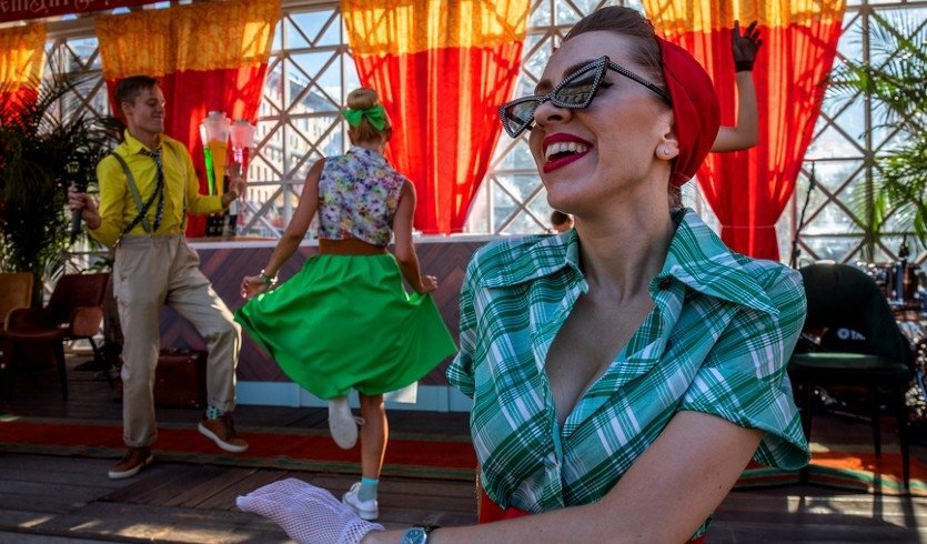 Модный Петербург: XX век – пешеходные экскурсии от 600 рублей Фотобанк «Лори»