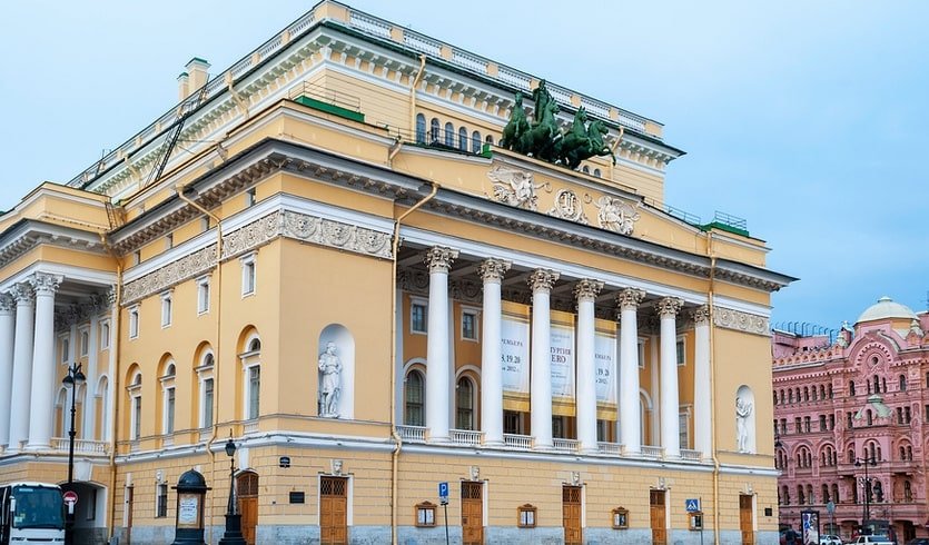 Островский и театр (Музей театрального искусства) – интерьерные экскурсии для заказных групп от 530 рублей