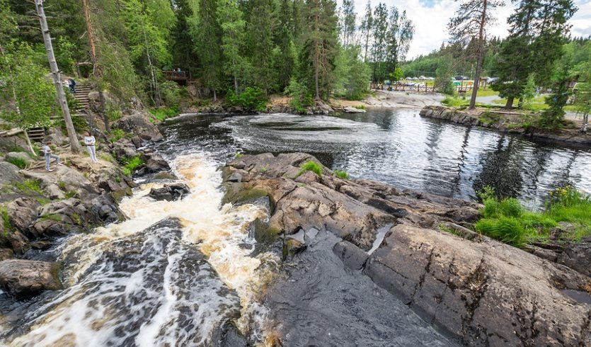 7 чудес Карелии на Ласточке и ретропоезде – фото №4 – Фотобанк Лори / Юлия Белоусова 7 чудес Карелии на Ласточке и ретропоезде – туры в Карелию от 7150 рублей