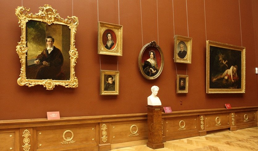 Интерьер Русского музея - Сборные экскурсии для школьников в Санкт-Петербурге