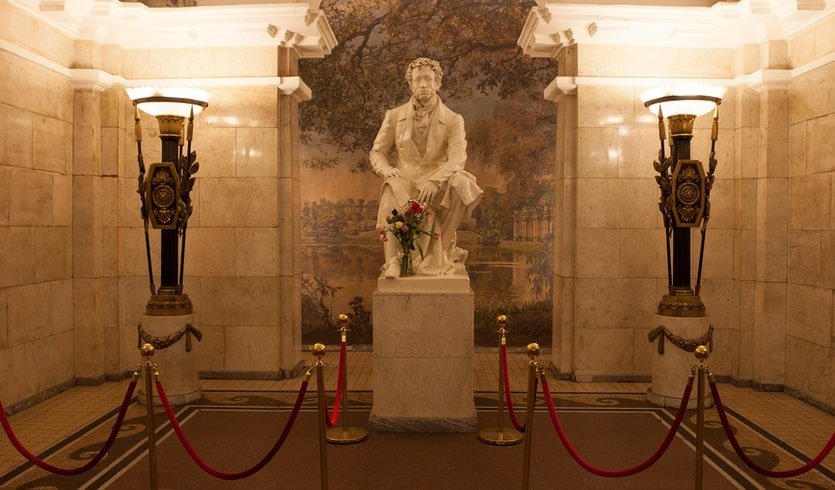 Вестибюль станции «Пушкинская» – экскурсии и программы для детей от 300 рублей