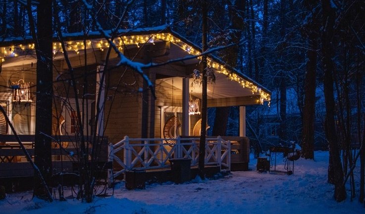 Новогодние декорации – новогодние программы для школьных групп от 2880 рублей