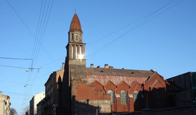 Романские и готические мотивы в архитектуре Петербурга — автобусная экскурсия