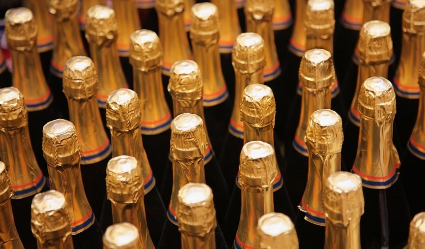 Бутылки шампанского – Экскурсии в музеи и общественные учреждения от 3570 рублей