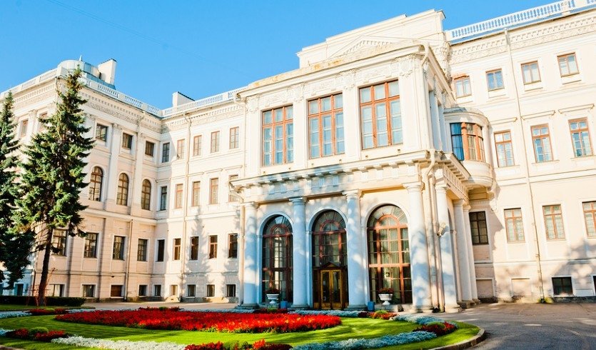 Аничков дворец – Экскурсии для школьников в Санкт-Петербурге под заказ от 740 рублей