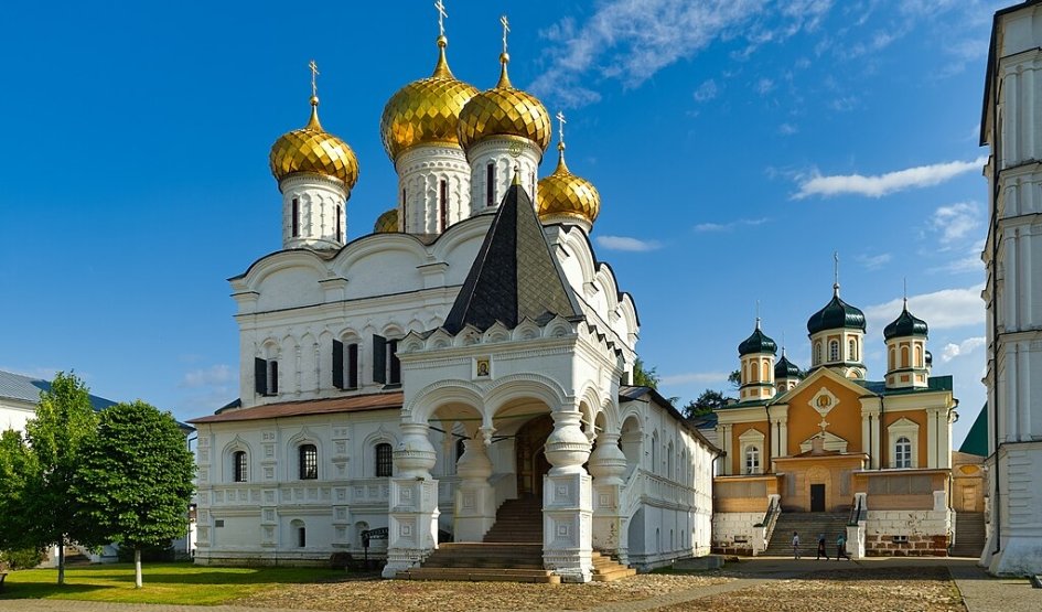 Свято-Троицкий Ипатьевский монастырь Свято-Троицкий Ипатьевский монастырьСвято-Троицкий Ипатьевский монастырь
