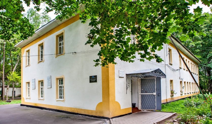 Усадьбы Гатчинского района — автобусные экскурсии от 1150 руб.