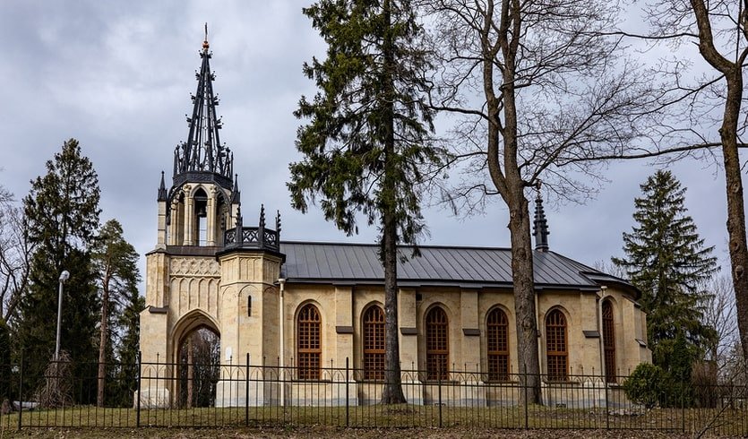 Шуваловский парк (для заказных групп) – пешеходные экскурсии для заказных групп от 290 рублей