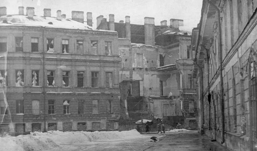 «Об этом забывать нельзя»: Блокадный Ленинград с VR-очками – автобусные экскурсии под заказ от 1000 рублей