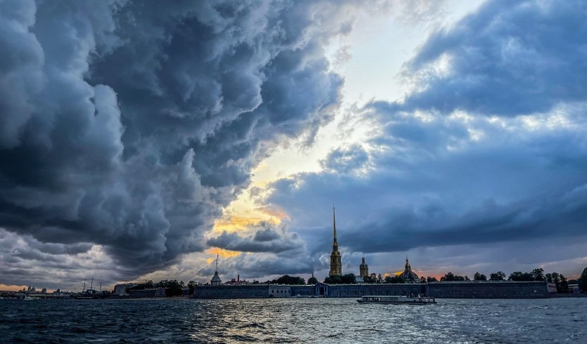 Петропавловская крепость – водные экскурсии по рекам и каналам