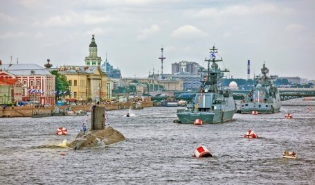 Петербург под Андреевским флагом – юбилей Дня ВМФ – туры в Санкт-Петербург 