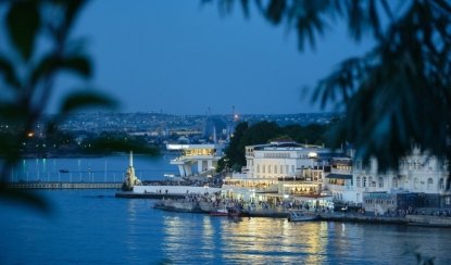 Большое путешествие в Крым (из Москвы) — фото №1 — Photo by Andrey Che on Unsplash Большое путешествие в Крым (из Москвы) — экскурсия для заказных групп