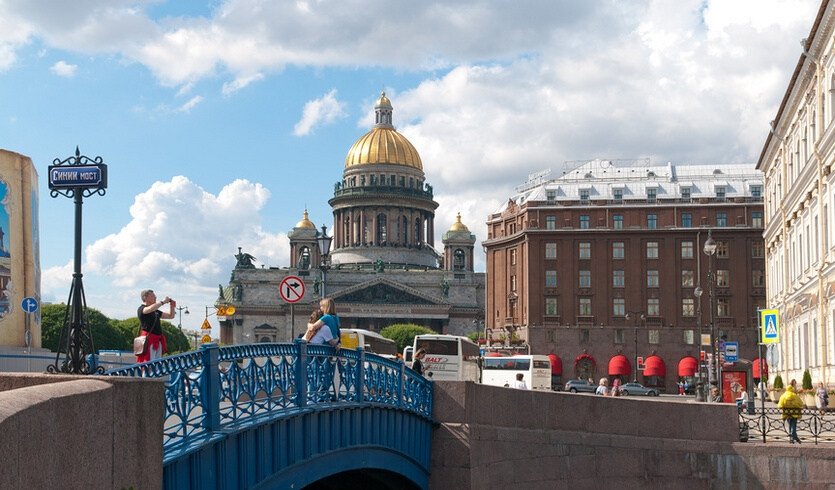 Вид на Исаакиевский собор — Экскурсии для школьников в Санкт-Петербурге от 160 рублей