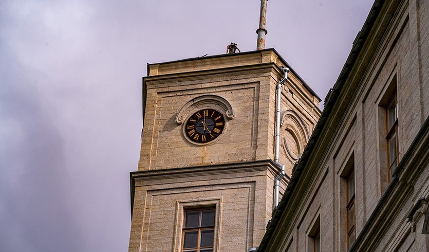 В Петербург – недорого! (5 дней, по средам, осень-весна) — Фото №6 — Photo by Shahabudin Ibragimov on Unsplash В Петербург – недорого! (5 дней, по средам, осень-весна) — Туры в СПб