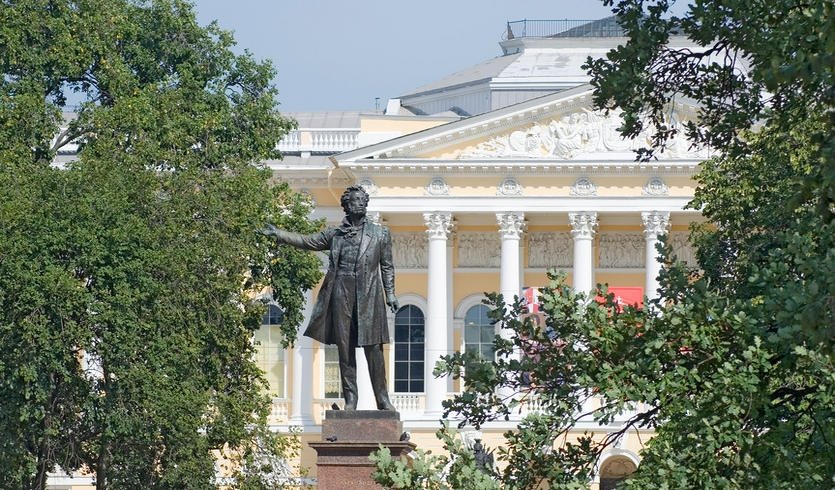 Литературный Петербург — фото № 4 — Фотобанк Лори / Александр Щепин Литературный Петербург — автобусная экскурсия