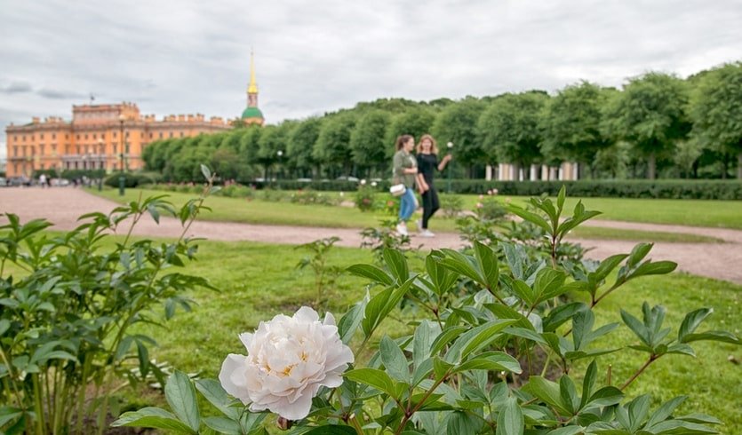 Вокруг Марсова поля –Пешеходные экскурсии от 600 рублей