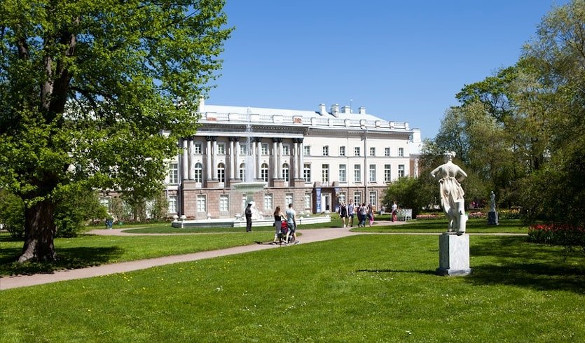 Классический тур в Петербург для школьников на 4 дня — фото № 3 — Фотобанк Лори / Сергей Афансаьев Классический тур в Петербург для школьников на 4 дня — Туры в Санкт-Петербург для школьников от 8800 руб.