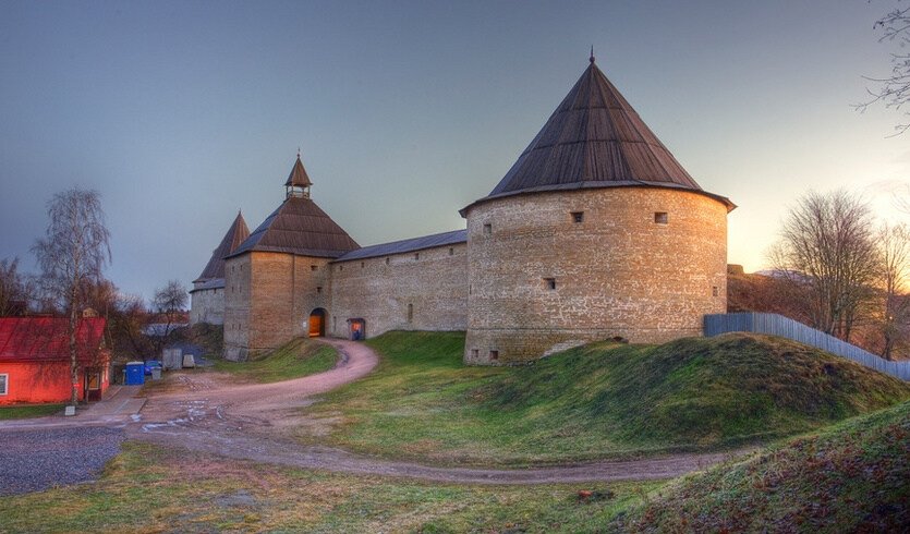 Старая Ладога с интерактивной программой Дружина князя Ладоги – автобусная экскурсия — фото № 1 — Фотобанк Лори / Литвяк Игорь  Старая Ладога с интерактивной программой Дружина князя Ладоги – автобусная экскурсия — Автобусные загородные