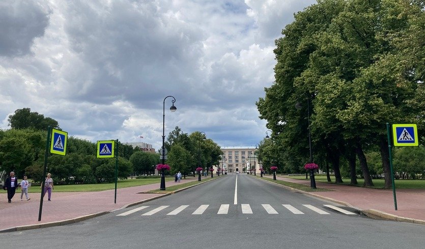 Окрестности Смольного монастыря — Экскурсии и программы для детей от 240 рублей