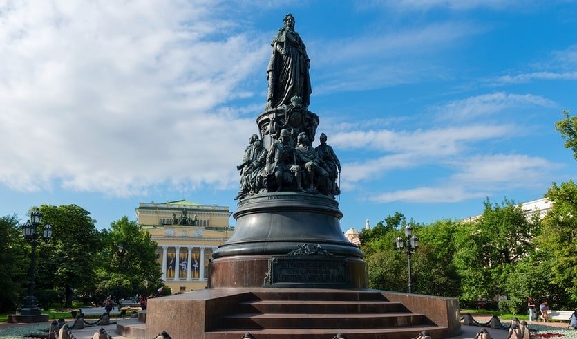 Блистательный Александринский театр – интерьерные экскурсии для заказных групп от 585 рублей