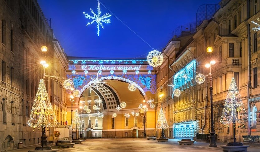 Новогодний Петербург и музей Фаберже — индивидуальные экскурсии от 2800 руб.