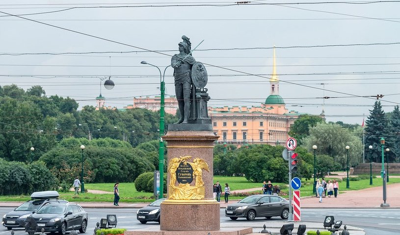 Памятник А.В. Суворову — Экскурсии и программы для детей от 240 рублей