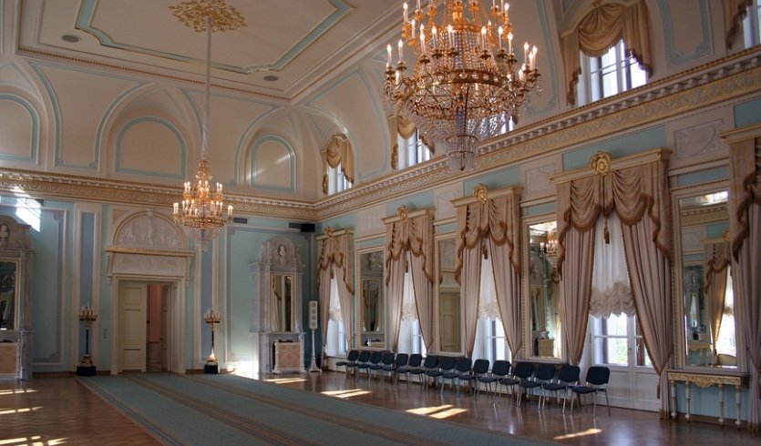 Константиновский дворец в Стрельне — экскурсия для заказных групп от 24500 рублей