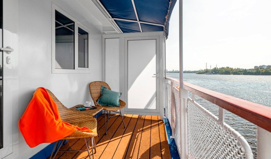 Балкон каюты Полулюкс