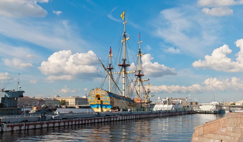 Корабль «Полтава» — Сборные экскурсии для школьников в Санкт-Петербурге от 600 рублей