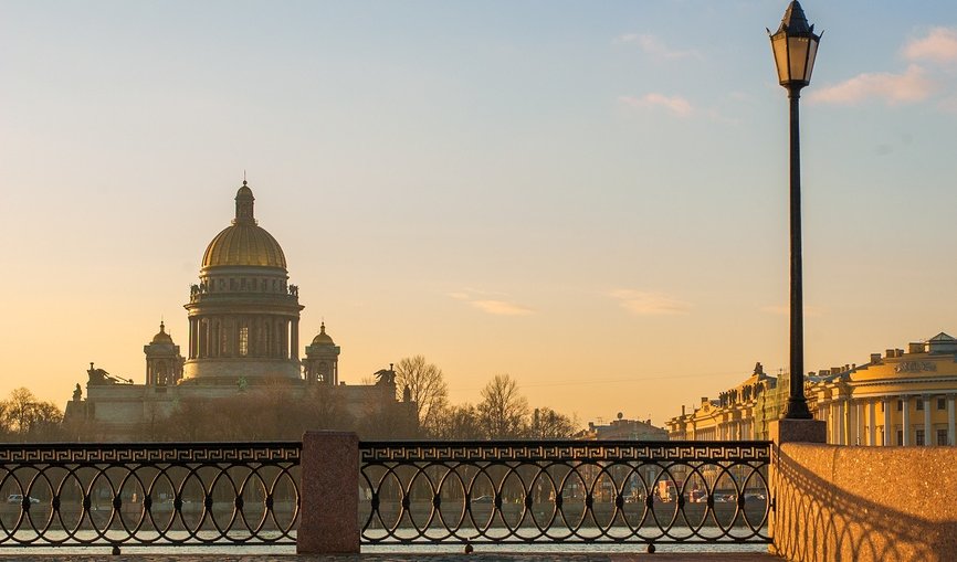  Праздник фонтанов в Петергофе – тур в Санкт-Петербург – фото №2 – Александр Алексеев / Фотобанк Лори - от 11 450 руб.
