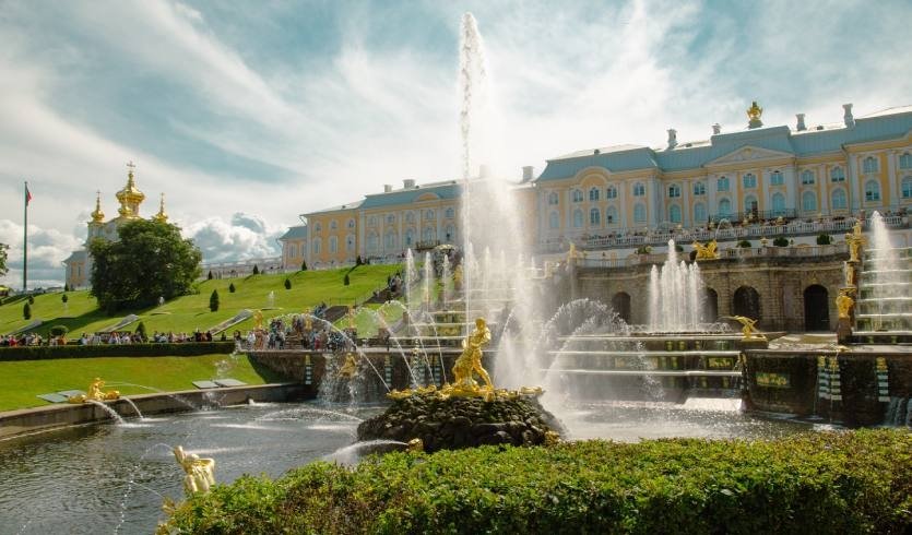 7 чудесных дней в Санкт-Петербурге – туры для школьников от 12700 рублей