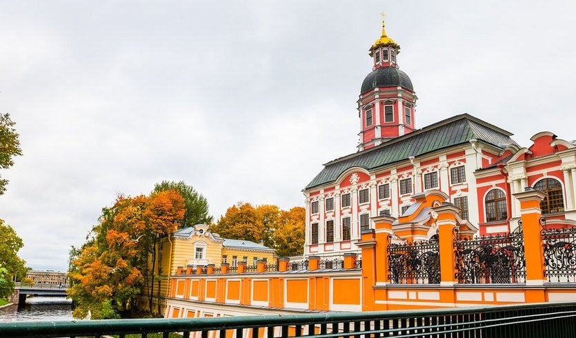 Александр Невский - небесный покровитель Петербурга (с посещением Александро-Невской Лавры) — автобусная экскурсия